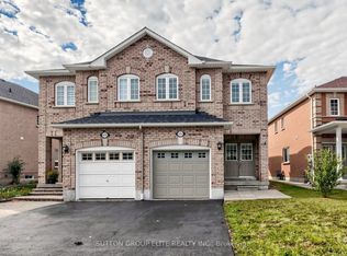 5684 Volpe Ave, Mississauga, ON L5V3A5