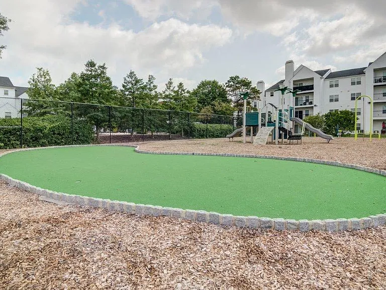The Apartments at Diamond Ridge — Photo 19