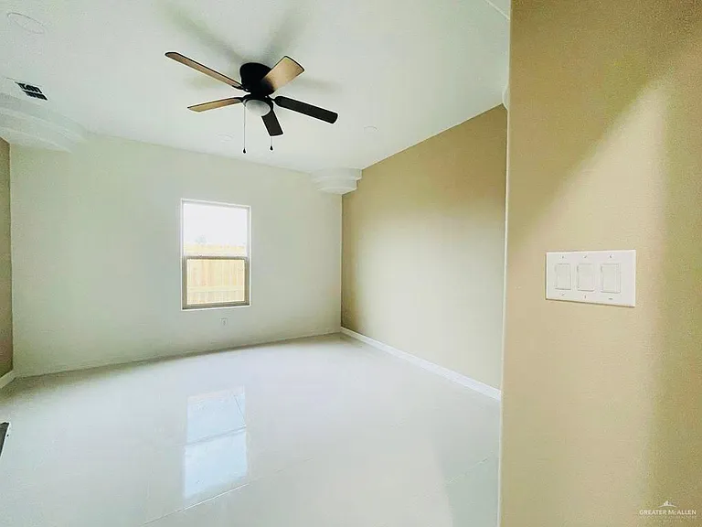 208 W Rutherford Ave #2 — Photo 19