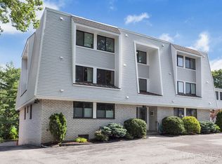 73 Riverside Ave #3, Stamford, CT 06905