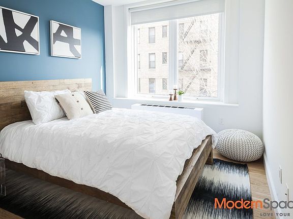 5th image of 3092 29th St APT 6E