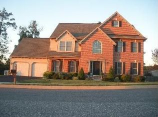 1 Coach Dr, Stevens, PA 17578