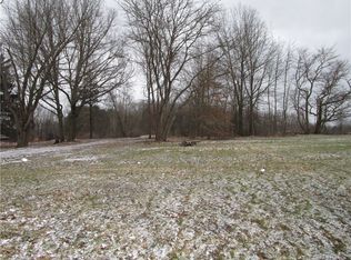 5780 Virginia Rd, Hermitage, PA 16148