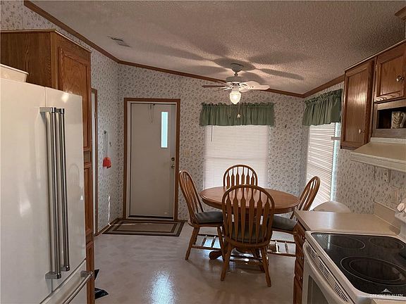 5th image of 1306 Tropical Cir #20