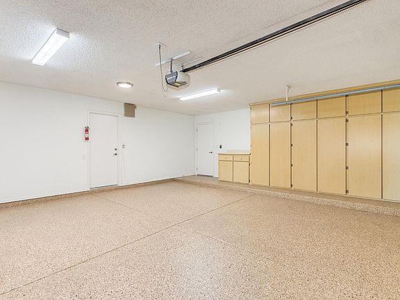 3rd image of 10324 E Michigan Ave