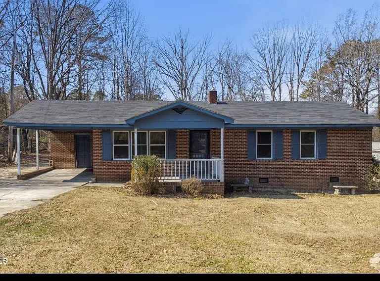 103 Southwood Dr — Photo 1