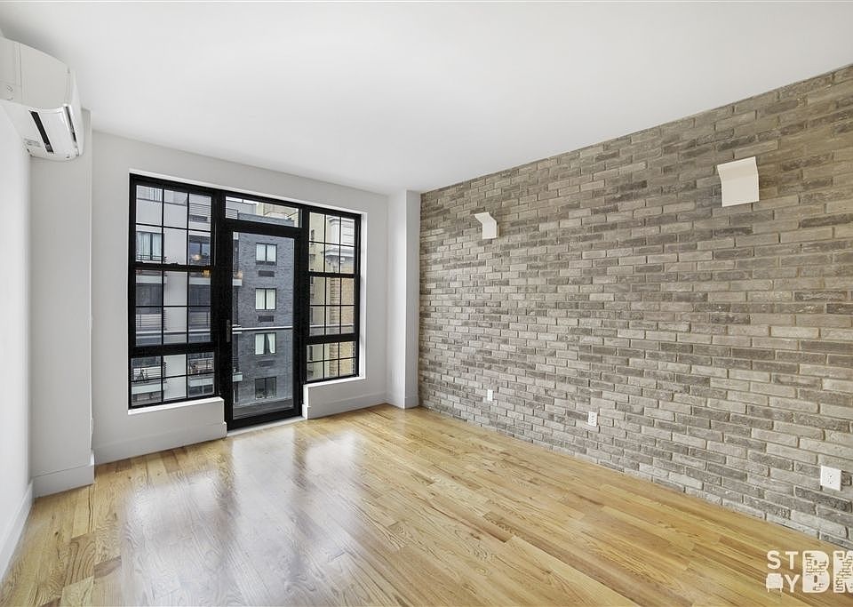 1st image of 376 Franklin Ave APT 6C