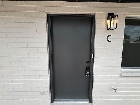 4th image of 546 S Hobson APT C