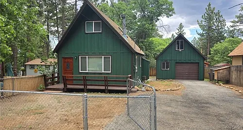 317 Spruce Ln Photo 1