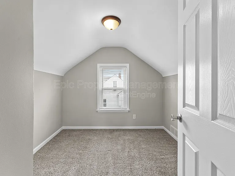 14489 Agnes St — Photo 11