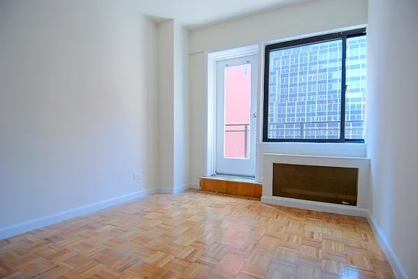 Rented by MNS | media 43