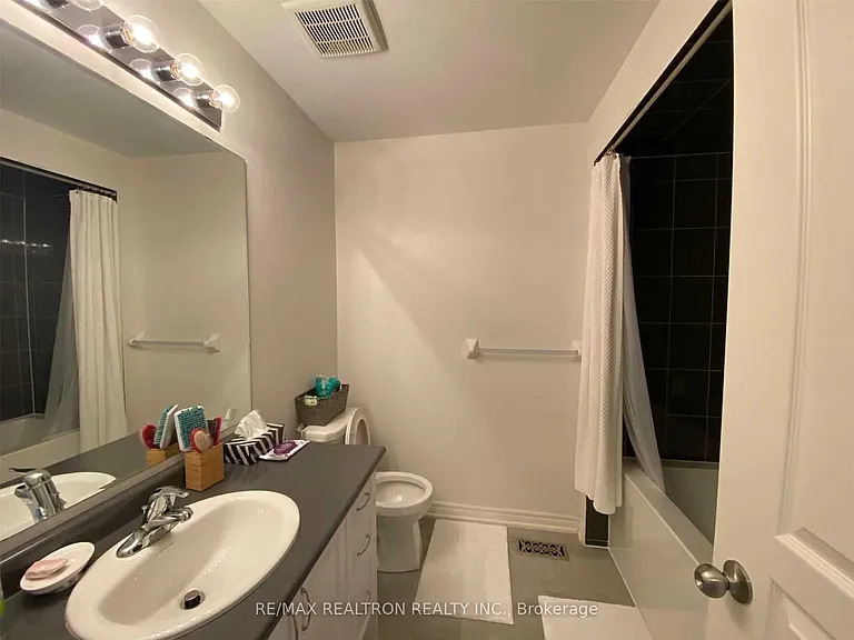 518 Threshing Mill Blvd — Photo 11