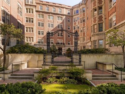 984 Memorial Dr #503, Cambridge, MA, 02138