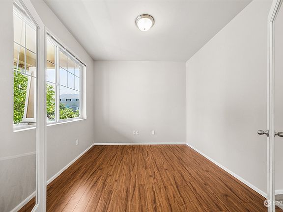 5th image of 20422 80th Avenue Ct E