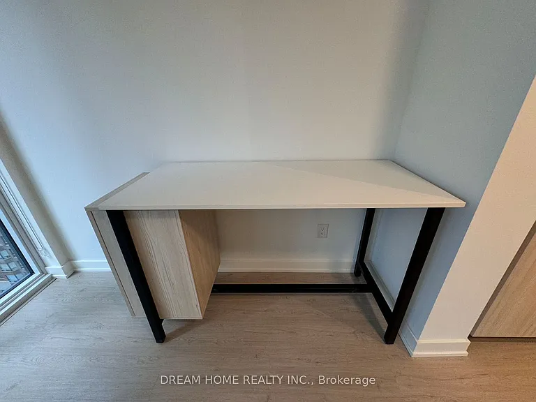 65 Mutual St #1307 — Photo 6