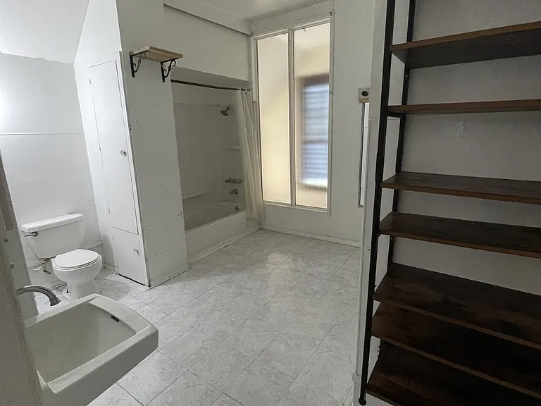 4401-11 Danneel St #3-2 — Photo 3
