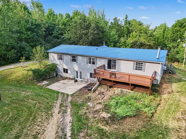 1863 Crystal Ln, Allegan, MI 49010