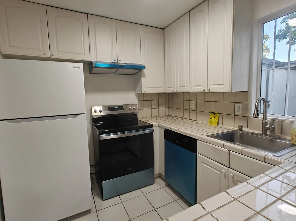 Building Photo - 2022 Liberia Cir