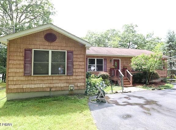 5th image of 41 E Shore Dr