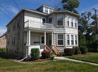 489 Weld St, West Roxbury, MA 02132