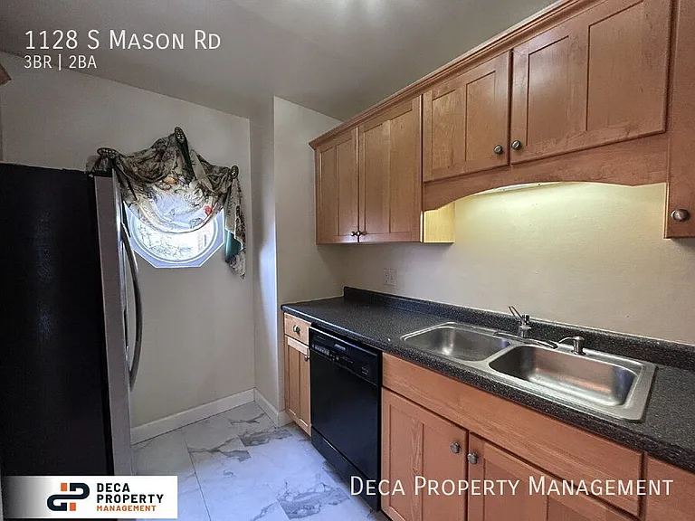 1128 S Mason Rd — Photo 8