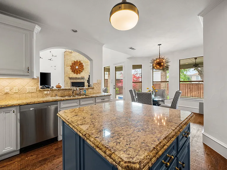 6162 Llano Ave — Photo 12