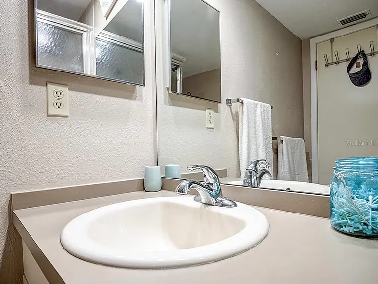 3042 Eastland Blvd #H203 — Photo 8
