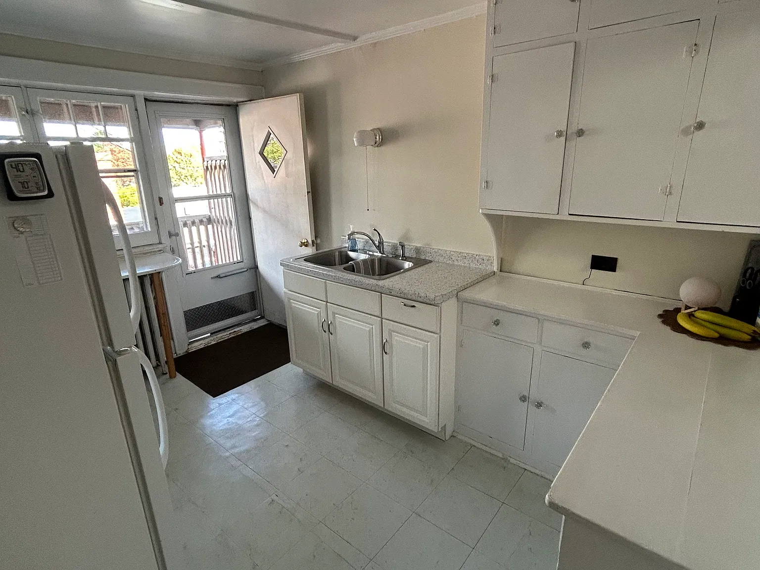 2 bed, 800 sqft, $700 — Photo 3
