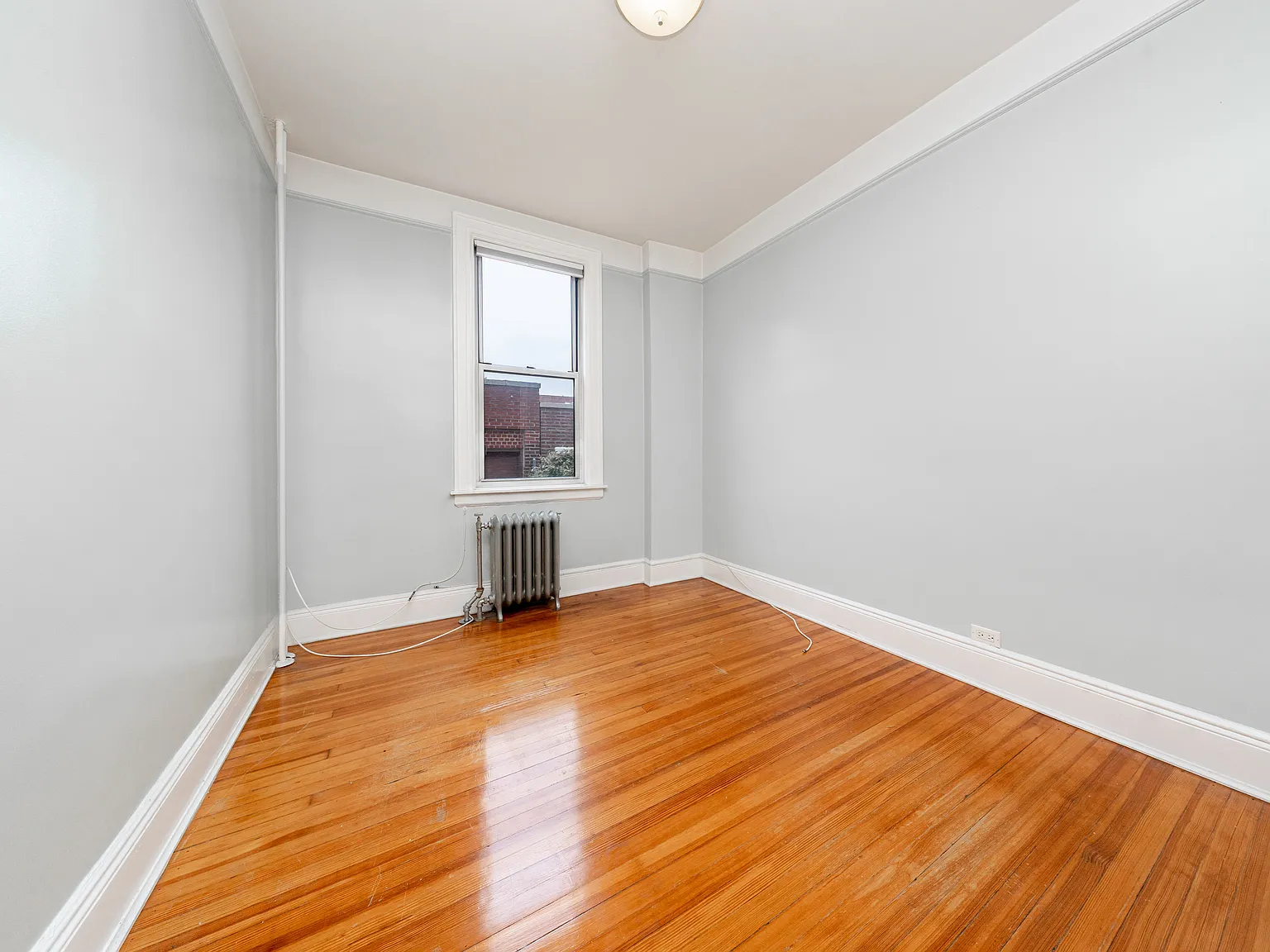 42-12 21st Avenue — Photo 4