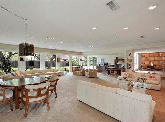 5th image of 11003 Spicewood Club Dr