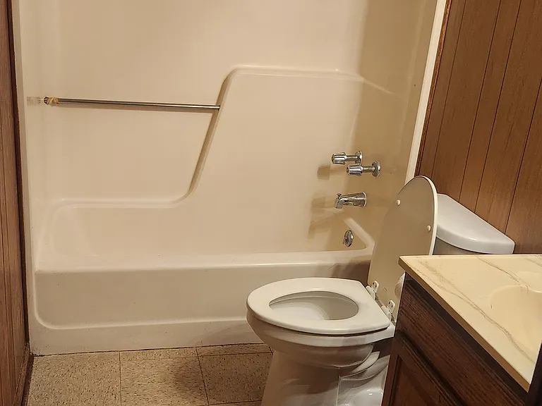 208 French Ct — Photo 7