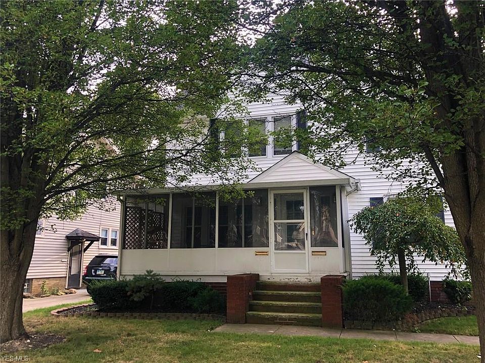 1st image of 3878 W 160th St