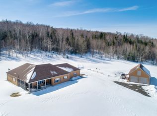 1 Jackson Rd, Colebrook, NH 03576