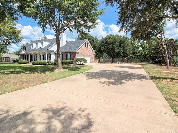 5th image of 304 Audubon Dr