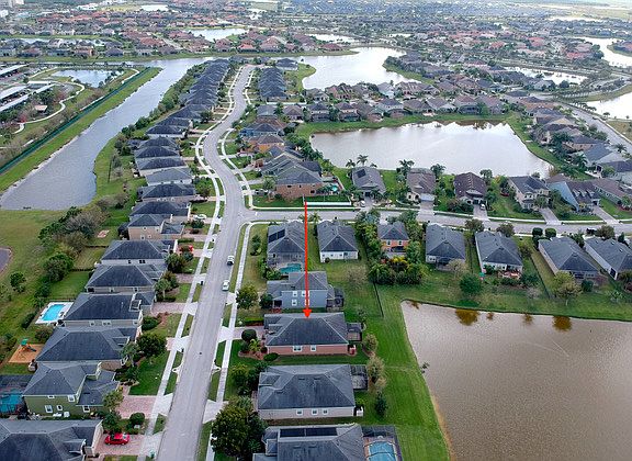 3rd image of 5975 Trieda Dr