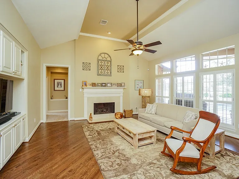 22303 Stormcroft Ln — Photo 12