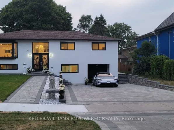 112 Kingslake Rd, Toronto, ON M2J 3E8