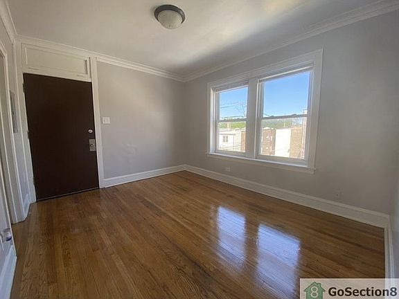 5th image of 5116 W North Ave APT 3R