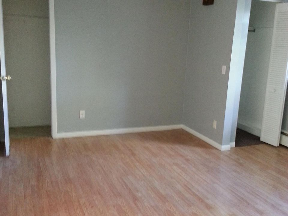 2nd image of 1300 Mertensia Rd APT 3