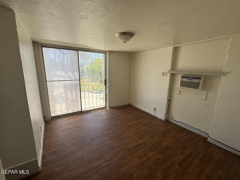 2318 Federal Ave #B — Photo 10