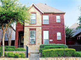 238 Carrington Ln, Lewisville, TX 75067
