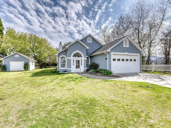 355 Blue Sky Dr, Hiawassee, GA 30546