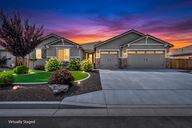 photo property thumbnail