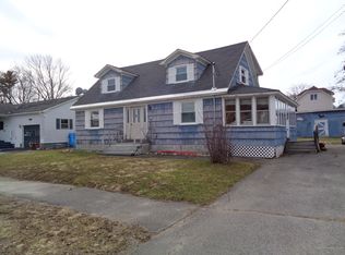 18 Union St, East Millinocket, ME 04430