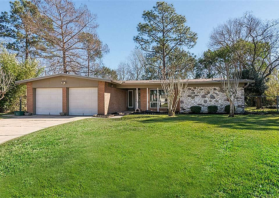 1st image of 903 Boundary Ct