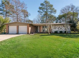 903 Boundary Ct, Friendswood, TX 77546