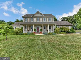 81 E Summit Dr, Littlestown, PA