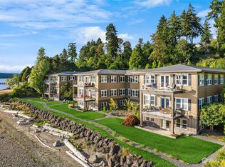 9551 NE South Beach Dr UNIT 1B, Bainbridge Island, WA 98110