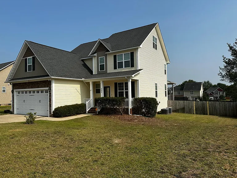 292 Wynngate Dr — Photo 2