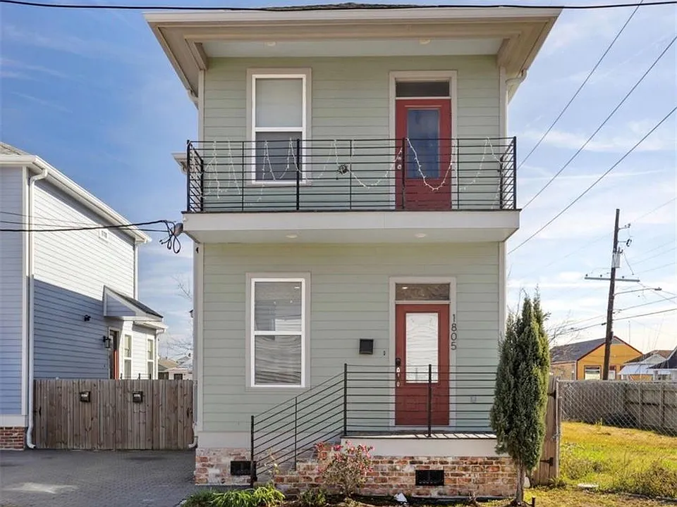 1807 New Orleans St